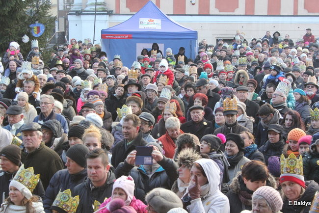 Barwny orszak na ulicach Leszna (zdjęcia)