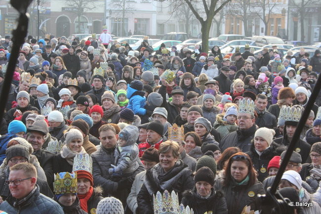 Barwny orszak na ulicach Leszna (zdjęcia)