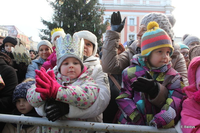 Barwny orszak na ulicach Leszna (zdjęcia)