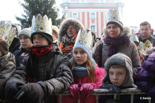 Barwny orszak na ulicach Leszna (zdjęcia)