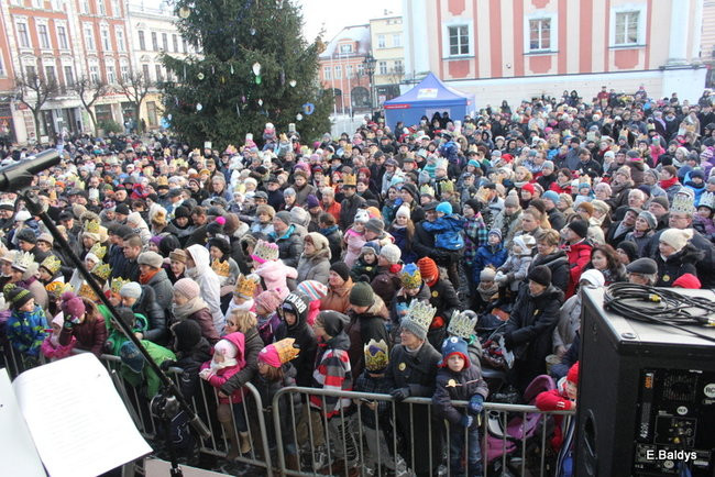 Barwny orszak na ulicach Leszna (zdjęcia)