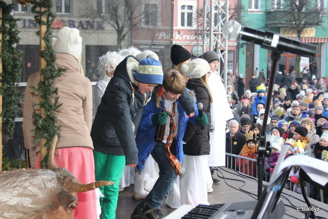 Barwny orszak na ulicach Leszna (zdjęcia)