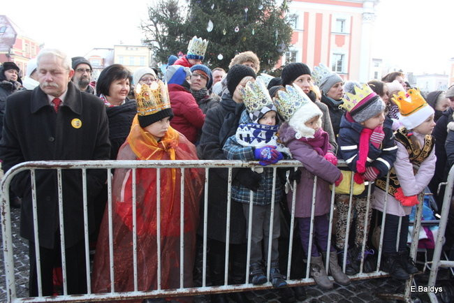 Barwny orszak na ulicach Leszna (zdjęcia)