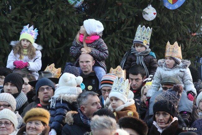 Barwny orszak na ulicach Leszna (zdjęcia)