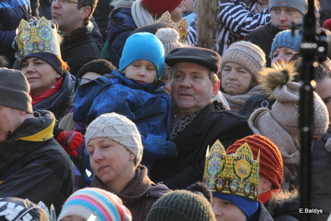 Barwny orszak na ulicach Leszna (zdjęcia)