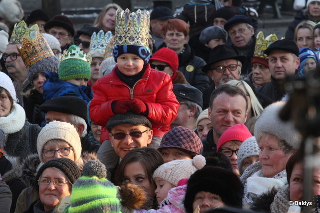 Barwny orszak na ulicach Leszna (zdjęcia)