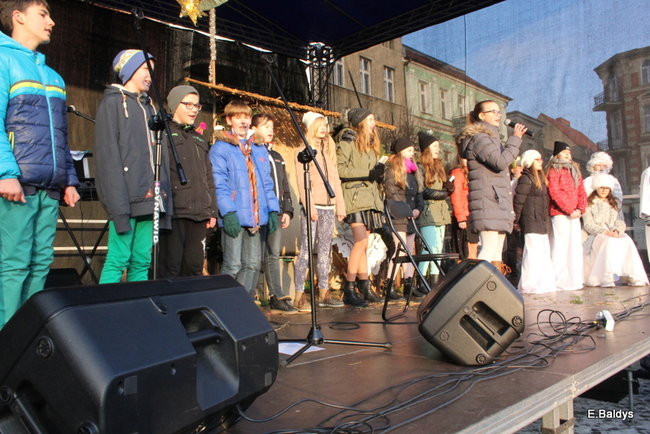 Barwny orszak na ulicach Leszna (zdjęcia)