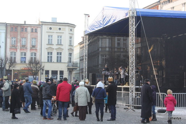 Barwny orszak na ulicach Leszna (zdjęcia)
