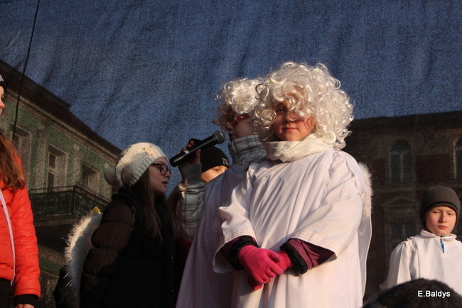 Barwny orszak na ulicach Leszna (zdjęcia)