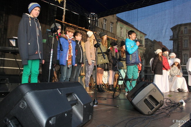 Barwny orszak na ulicach Leszna (zdjęcia)