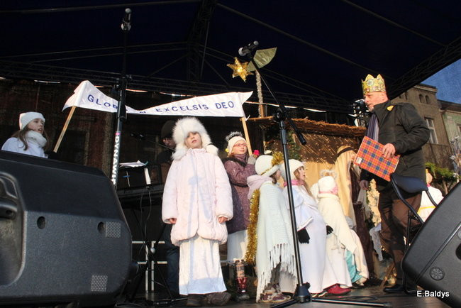 Barwny orszak na ulicach Leszna (zdjęcia)