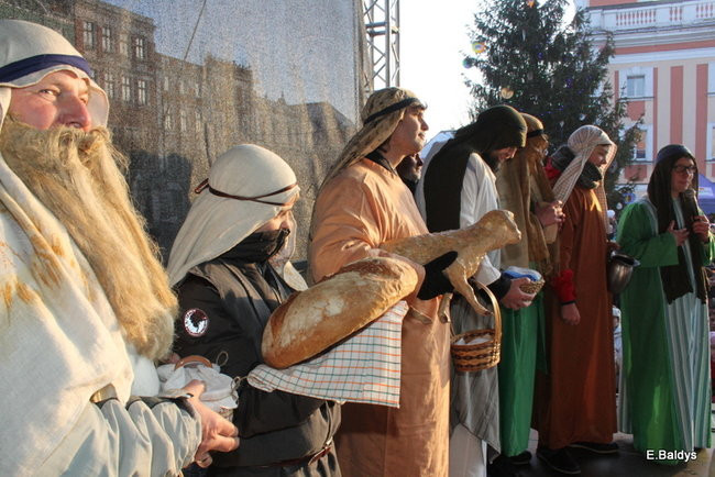 Barwny orszak na ulicach Leszna (zdjęcia)