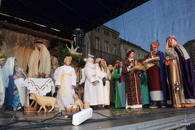 Barwny orszak na ulicach Leszna (zdjęcia)