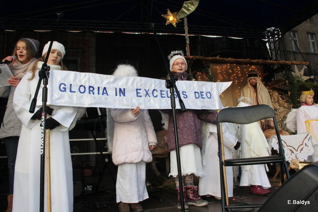 Barwny orszak na ulicach Leszna (zdjęcia)