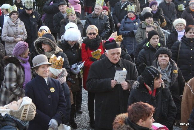 Barwny orszak na ulicach Leszna (zdjęcia)