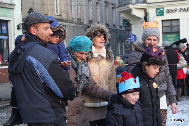 Barwny orszak na ulicach Leszna (zdjęcia)