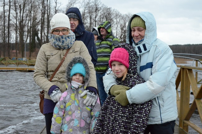 Tańce na plaży i w wodzie ( zdjęcia)
