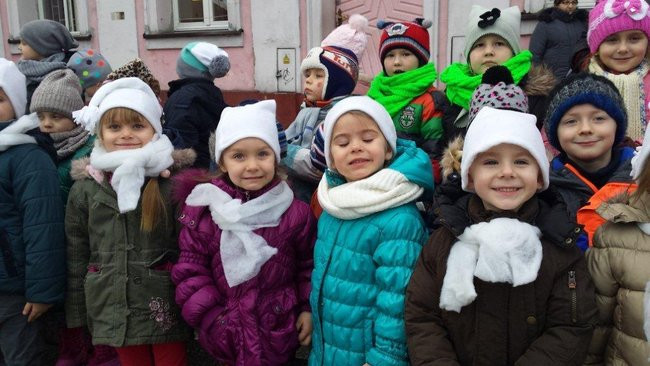 Przedszkolaki z Rydzyny kolędowały na rynku (zdjęcia)