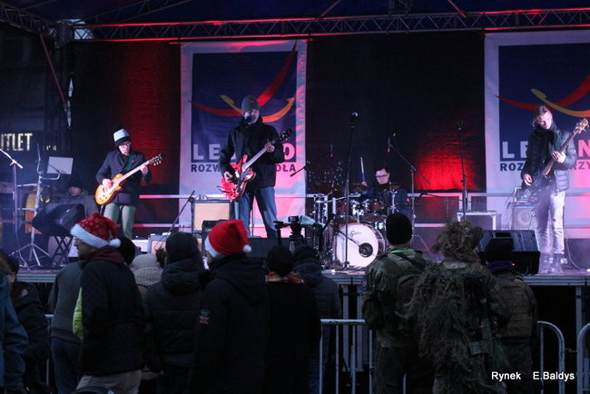 W Lesznie WOŚP grała bardzo głośno (zdjęcia)