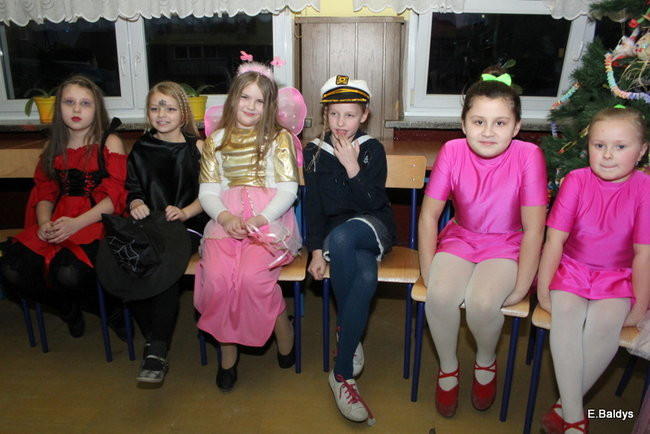 Karnawał w SP nr 9 (zdjęcia)