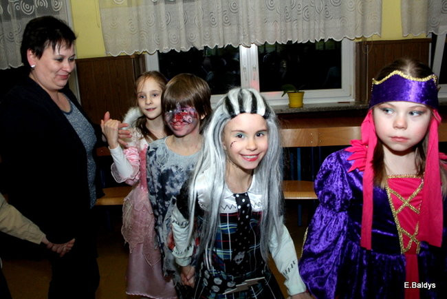 Karnawał w SP nr 9 (zdjęcia)