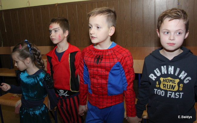 Karnawał w SP nr 9 (zdjęcia)