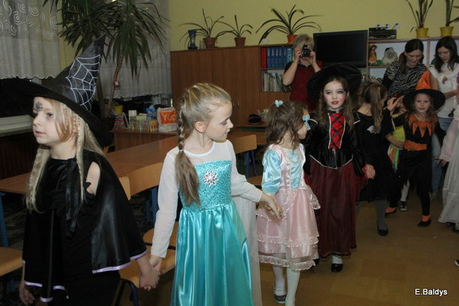 Karnawał w SP nr 9 (zdjęcia)