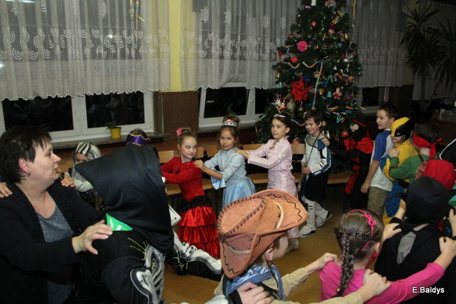 Karnawał w SP nr 9 (zdjęcia)