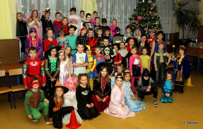 Karnawał w SP nr 9 (zdjęcia)