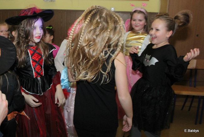Karnawał w SP nr 9 (zdjęcia)