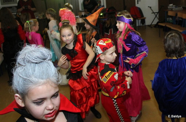 Karnawał w SP nr 9 (zdjęcia)