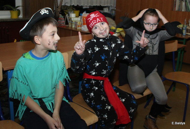 Karnawał w SP nr 9 (zdjęcia)