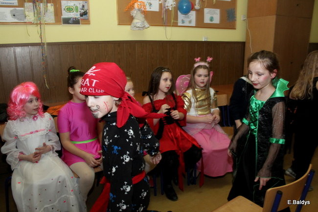 Karnawał w SP nr 9 (zdjęcia)