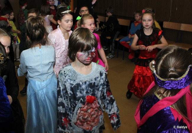 Karnawał w SP nr 9 (zdjęcia)