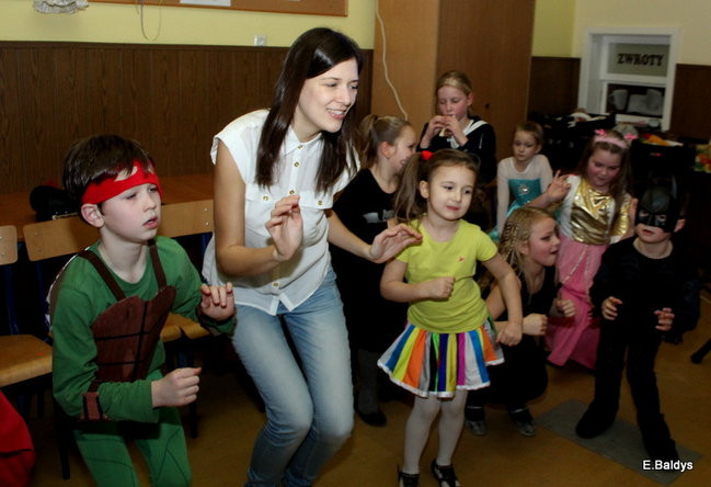 Karnawał w SP nr 9 (zdjęcia)