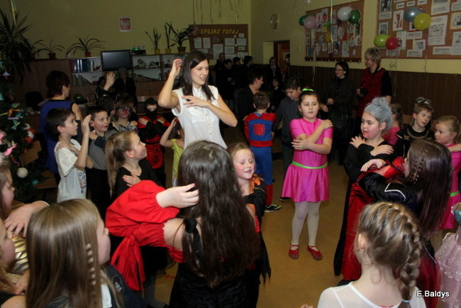 Karnawał w SP nr 9 (zdjęcia)