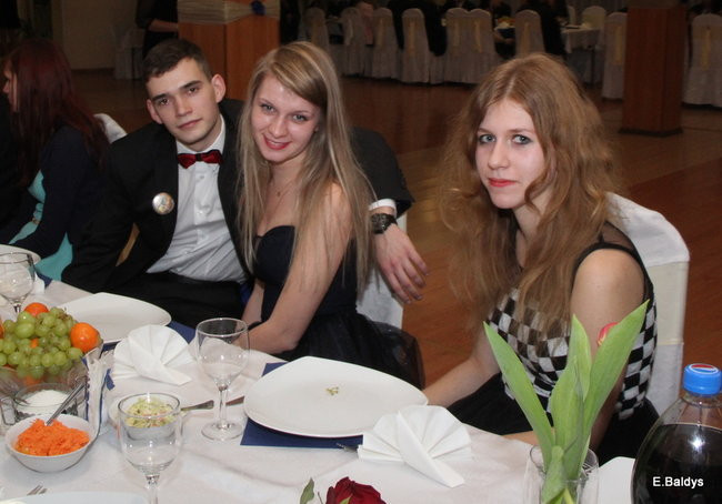 Studniówka ZSET w Metalplaście (zdjęcia)