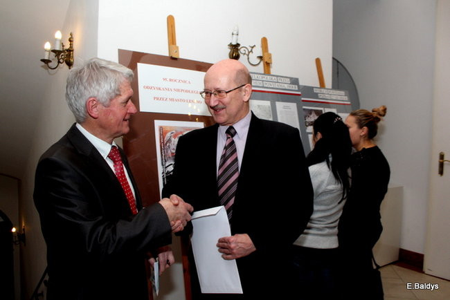 Filateliści uczcili niepodległość (zdjęcia)