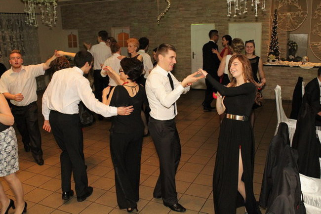 Studniówka Zespołu Szkół w Miejskiej Górce (zdjęcia)