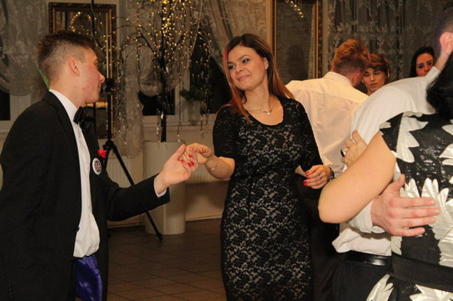 Studniówka Zespołu Szkół w Miejskiej Górce (zdjęcia)