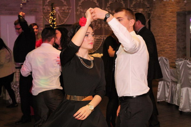 Studniówka Zespołu Szkół w Miejskiej Górce (zdjęcia)