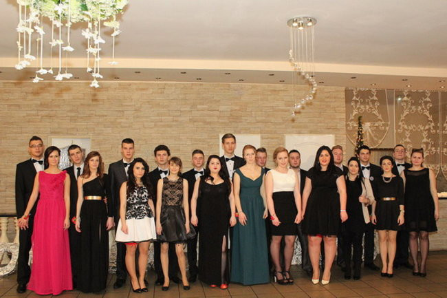 Studniówka Zespołu Szkół w Miejskiej Górce (zdjęcia)