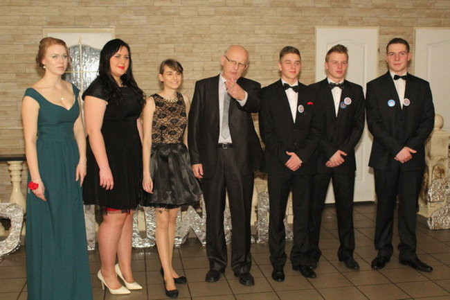 Studniówka Zespołu Szkół w Miejskiej Górce (zdjęcia)