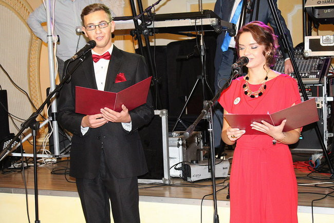 Studniówka Zespołu Szkół Zawodowych w Rawiczu (zdjęcia)