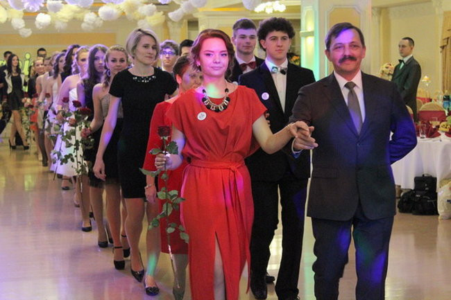 Studniówka Zespołu Szkół Zawodowych w Rawiczu (zdjęcia)