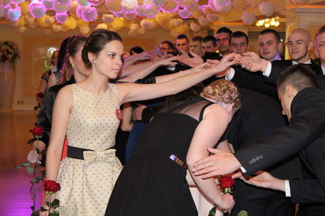 Studniówka Zespołu Szkół Zawodowych w Rawiczu (zdjęcia)