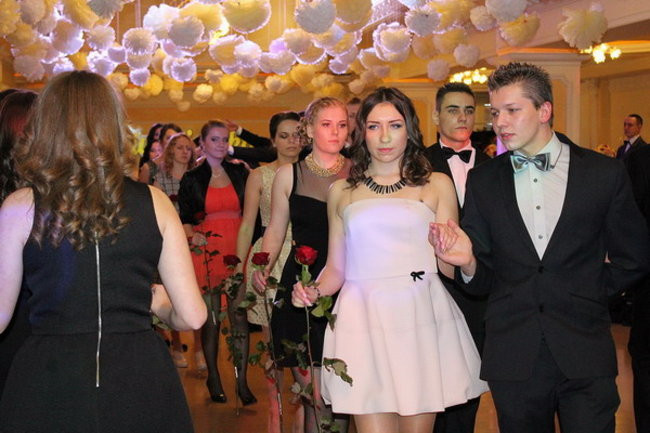 Studniówka Zespołu Szkół Zawodowych w Rawiczu (zdjęcia)