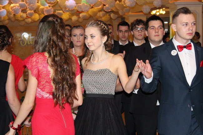 Studniówka Zespołu Szkół Zawodowych w Rawiczu (zdjęcia)