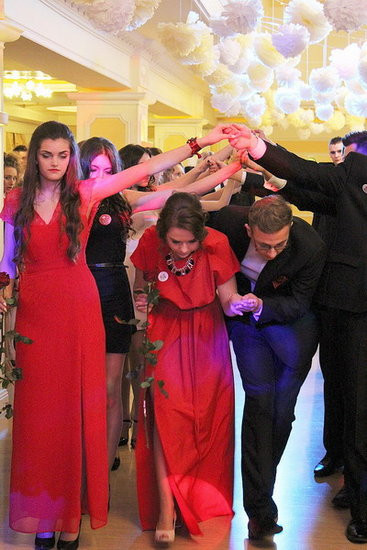 Studniówka Zespołu Szkół Zawodowych w Rawiczu (zdjęcia)