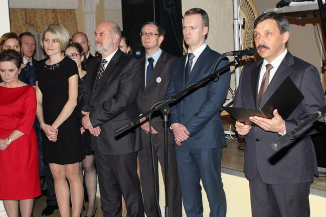 Studniówka Zespołu Szkół Zawodowych w Rawiczu (zdjęcia)